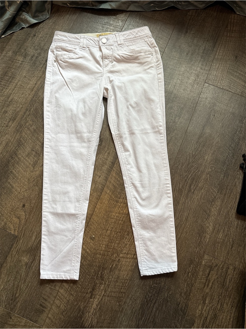 Democracy White High-Rise Skinny Jeans - Picture 2 of 6
